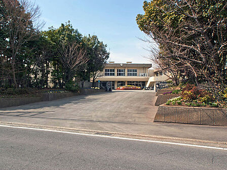 海老名市立今泉中学校 距離約900m
