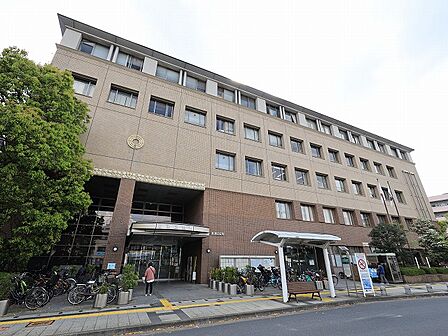 川崎市高津区役所 距離約1500m