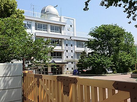 府中市立府中第一中学校 距離約1200m