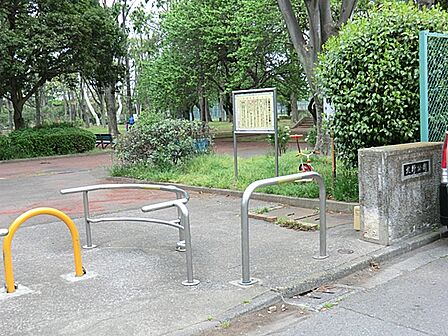 北野公園　距離約1100m