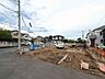 外観：住宅街に位置する造成中の土地の外観です