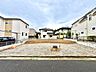 外観：住宅街の更地の売地、周囲は住宅に囲まれています