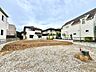 外観：住宅に囲まれた更地の写真です