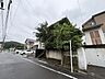 外観：住宅街の道路沿いにある売地※建物解体渡し