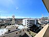バルコニー：バルコニーから市街地を望む眺望