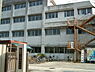 周辺：松原市立中央小学校まで1050m