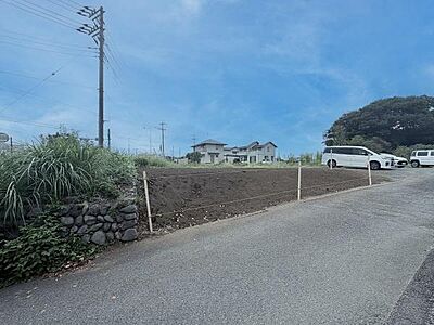 外観:3方角地につき開放感あります。 外観:3方角地につき開放感あります。