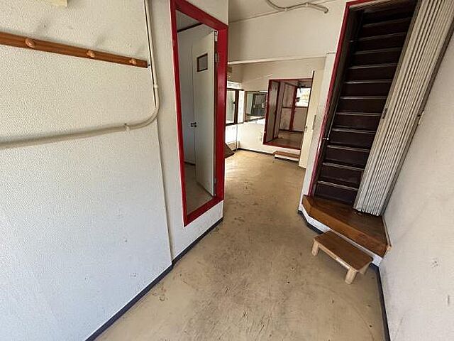 室内 京都市山科区西野大鳥井町