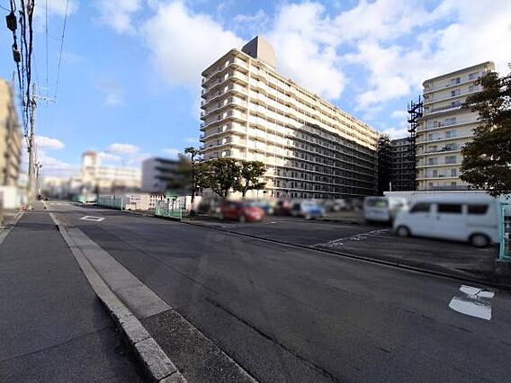 阪急「西京極」...