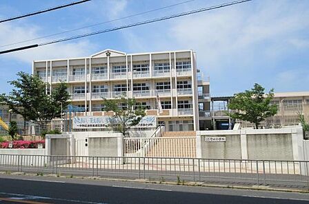 守口市立守口小学校まで740m