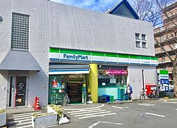 ファミリーマート芦花公園駅北店まで638m