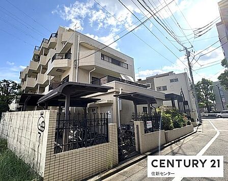 2路線徒歩圏内で、バス停も近く利便性◎スーパーやコンビニなど買物施設が徒歩5分圏内に充実!
