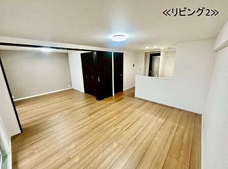 可動式扉により、開放感ある広々としたリビングとしても利用可能!
