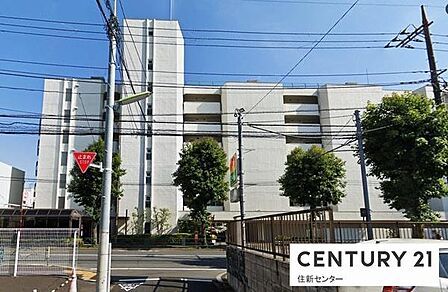 専用倉庫付き(無償)で、アウトドア用品なども収納できて便利です!