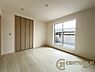 寝室：■現地撮影写真■開放感のある広々した主寝室！他に洋室が3部屋ございます！