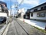 その他：■現地撮影写真■ 前面道路は5ｍ以上と広くゆったりしています！