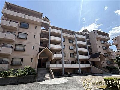 外観:■現地撮影写真■3面バルコニー付き・角部屋です!お気軽にお問い合わせください! 外観:■現地撮影写真■3面バルコニー付き・角部屋です!お気軽にお問い合わせください!