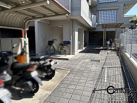 ■現地撮影写真■こちらは駐輪場です!
