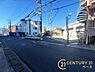 その他：■現地撮影写真■前面道路は広々でお車の出し入れも楽々！