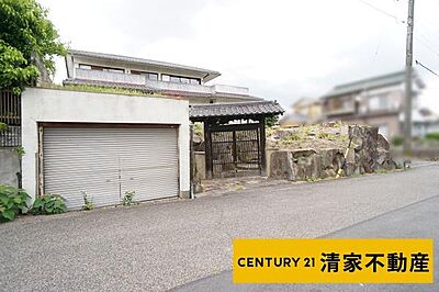 外観:南東角地で開放的&採光良好!(2026年05月撮影) 外観:南東角地で開放的&採光良好!(2026年05月撮影)