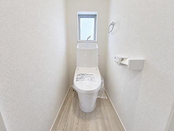 トイレを拡大表示