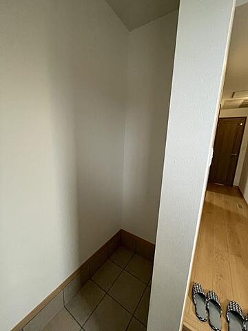 玄関 彦根市大堀町