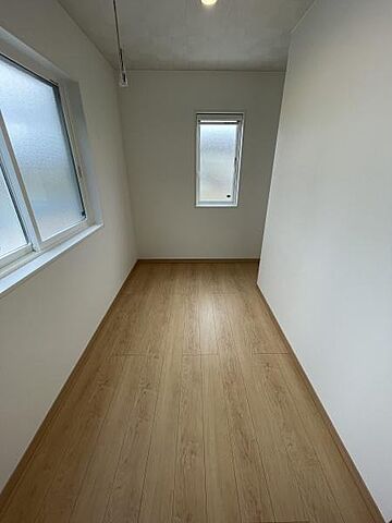 室内 彦根市大堀町