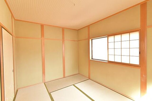 室内 彦根市長曽根南町