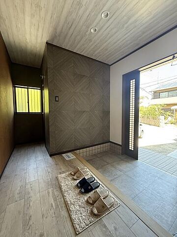 玄関 彦根市開出今町