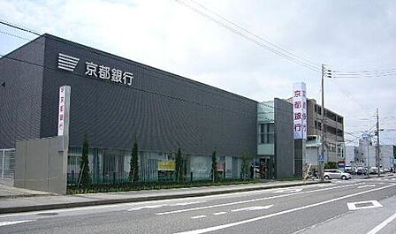 京都銀行彦根支店まで597m