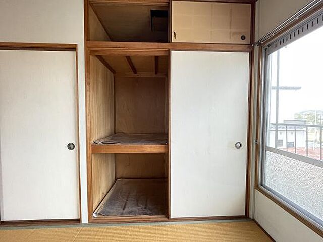 収納 彦根市大藪町