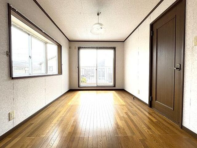 室内 彦根市大藪町