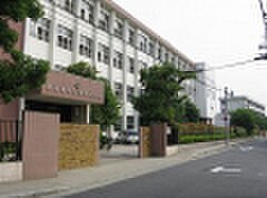 泉大津市立東陽中学校まで2006m