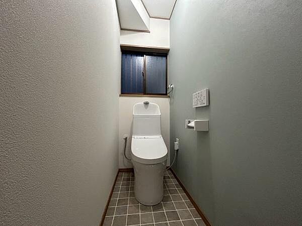 トイレを拡大表示
