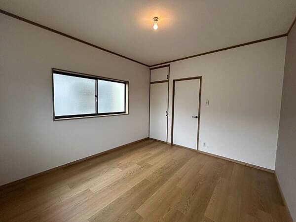 洋室を拡大表示
