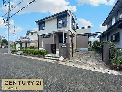 外観：たっぷりの陽光が舞い込む住まい！