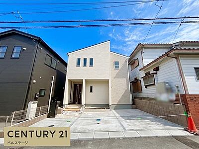 外観：開放的な住環境で！陽光が差し込む住まい！