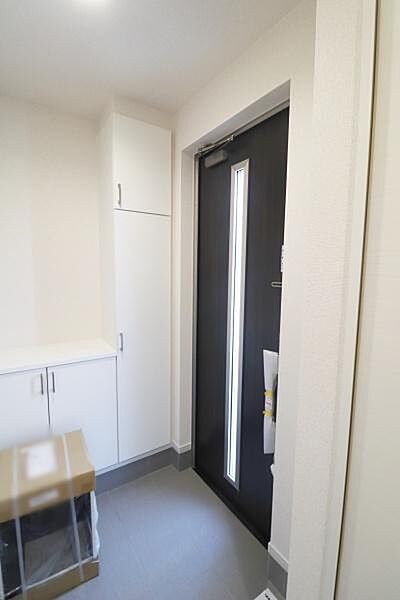 玄関を拡大表示