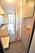 玄関から見たお部屋