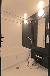 [風呂] 浴室には乾燥機、入る人の身長を選ばないシャワースライドバーを標準装備。