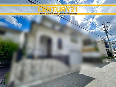 外観：■現地写真■閑静な住宅街！落ち着いた住環境で、子育て世帯にも安心。静かで長く安心して暮らしやすい住環境です。