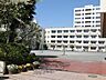 周辺：横浜市立二谷小学校まで897m
