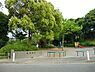 周辺：桂台公園まで1102m、ベンチ、トイレ、健康遊具、ブランコ、鉄棒があります。木々の緑も豊かで、季節の移り変わりも感じられます。