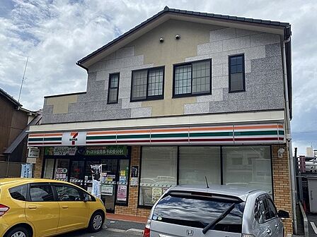 セブンイレブン京都西大路松原店まで438m
