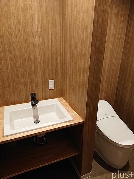 トイレを拡大表示