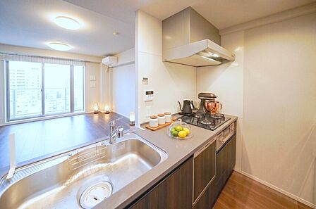 本画像はCGで作成しており、実際に現地に家具は置かれておりません。また、価格に家具は含まれておりません。