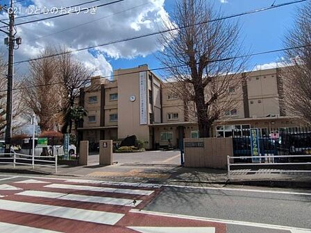 大和市立大和中学校まで900m