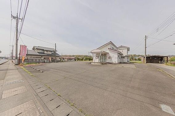 駐車場の広さも...