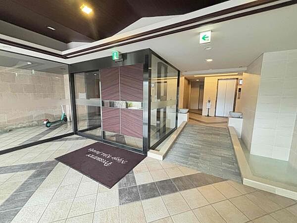 エントランスを拡大表示