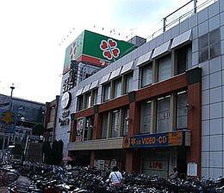 ライフ久宝寺駅前店まで839m